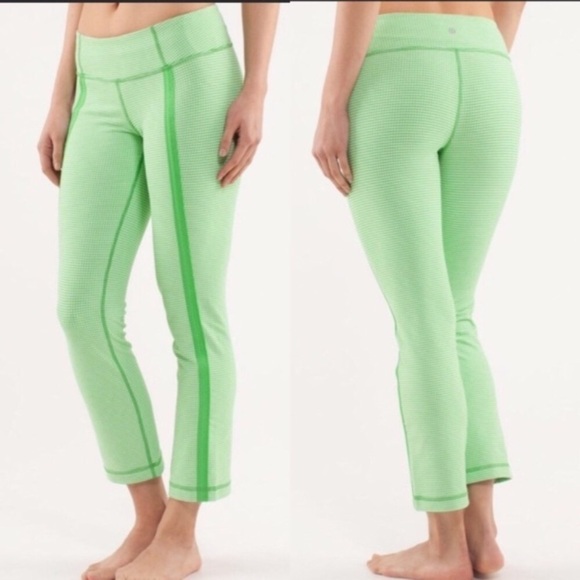 O. Lululemon Wunder Under Green Gingham Crop Pants - Picture 1 of 8